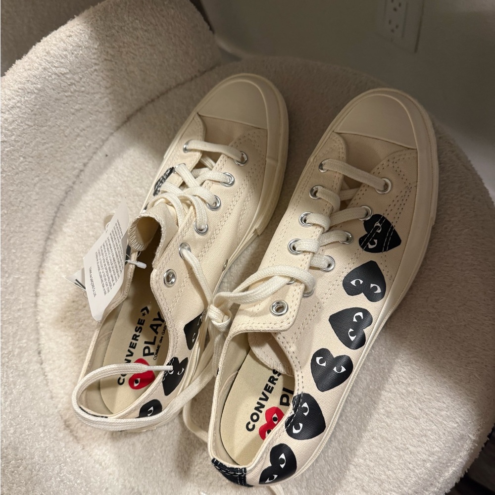 Comme des Garcons Cream Sneakers with Black Heart Design